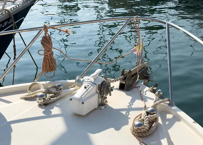 Magno Ii Boat Hotel en barco Sant Adrià de Besòs