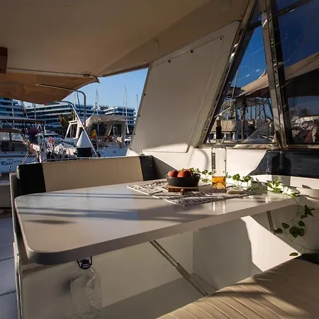 Magno Ii Boat ספינת מלון סנט אדריה דה בסוס